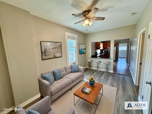 Comfy 3-Bedroom / 1-Bath Top-Floor Apartment in LoHi! **Offering 6 weeks free!** – photo 1