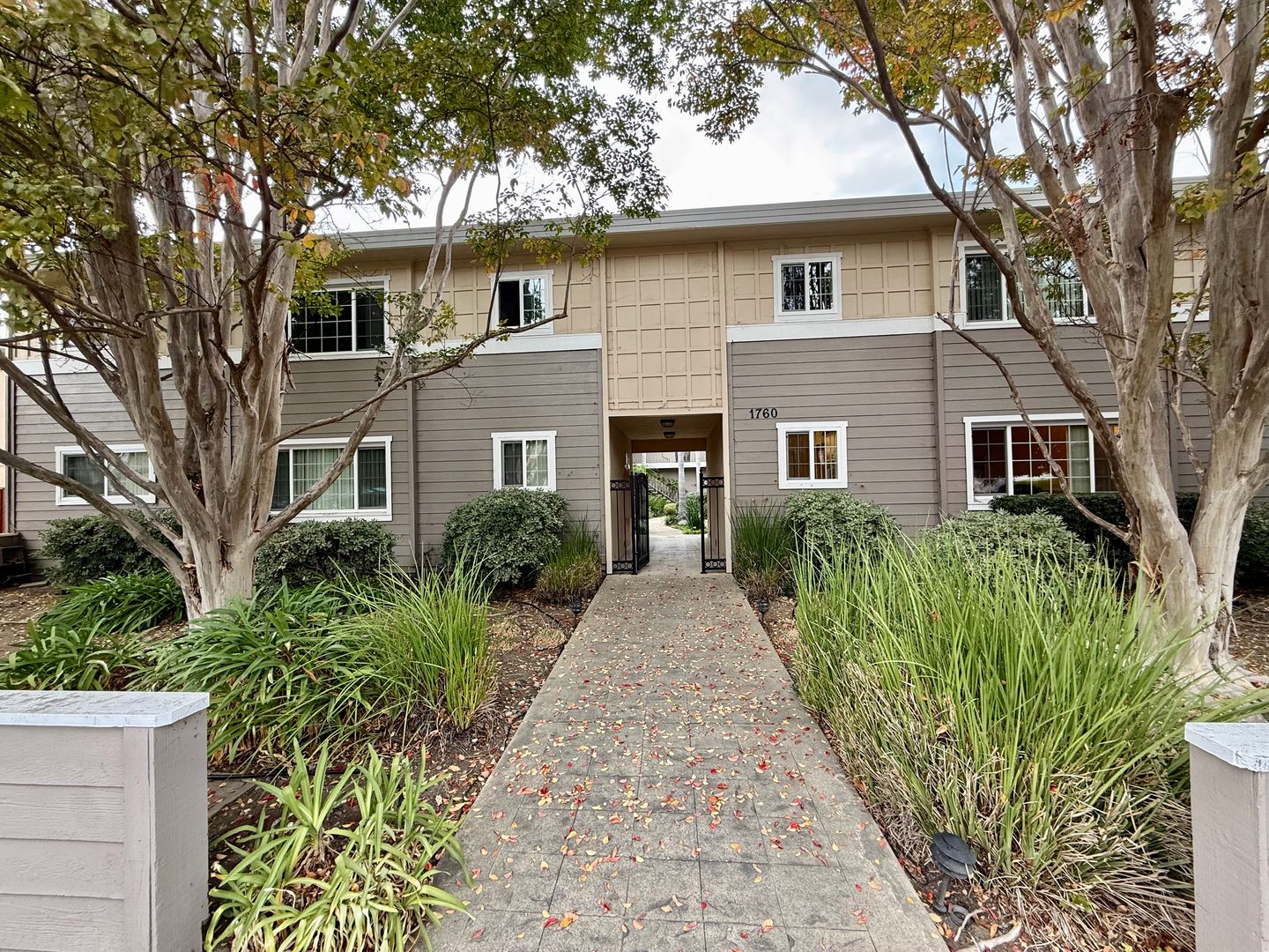 Mountain View Apartment: 1760 California Street