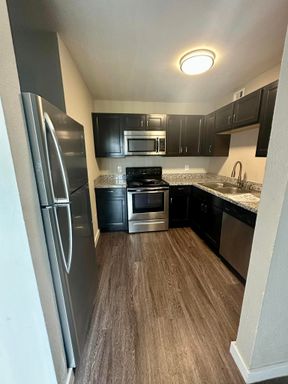 The Residences at Lakeshore – photo 1