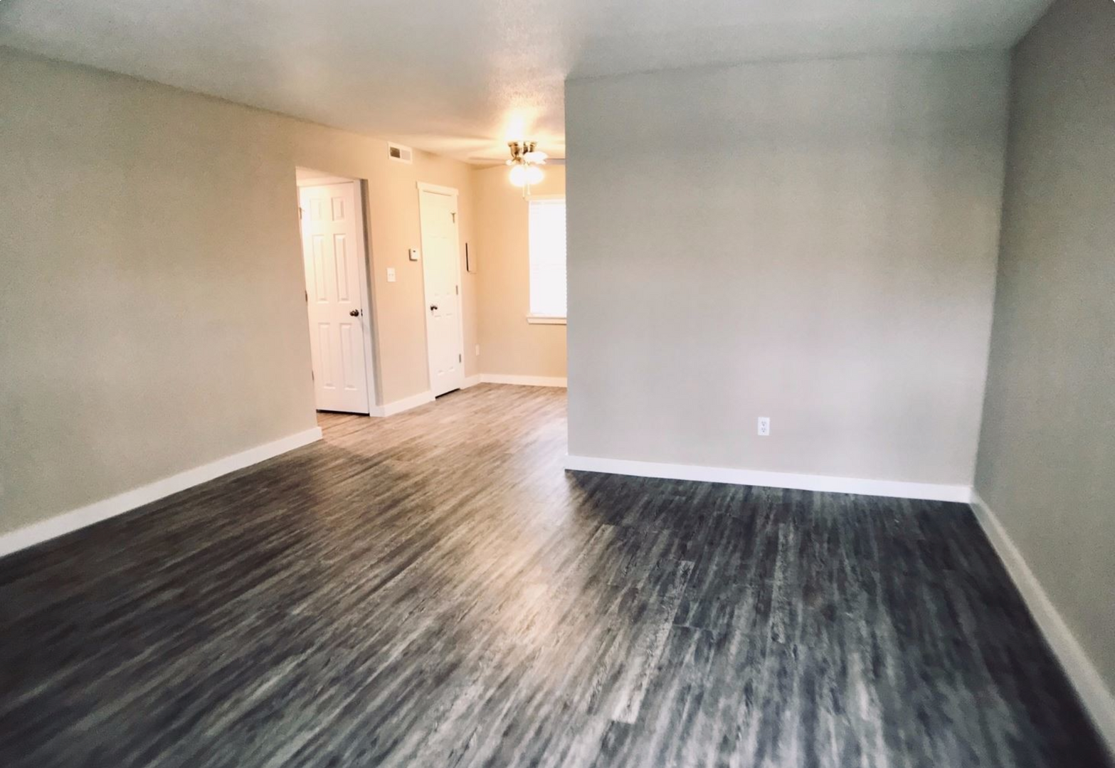 Norman Apartment: 1207 Crown Point Avenue