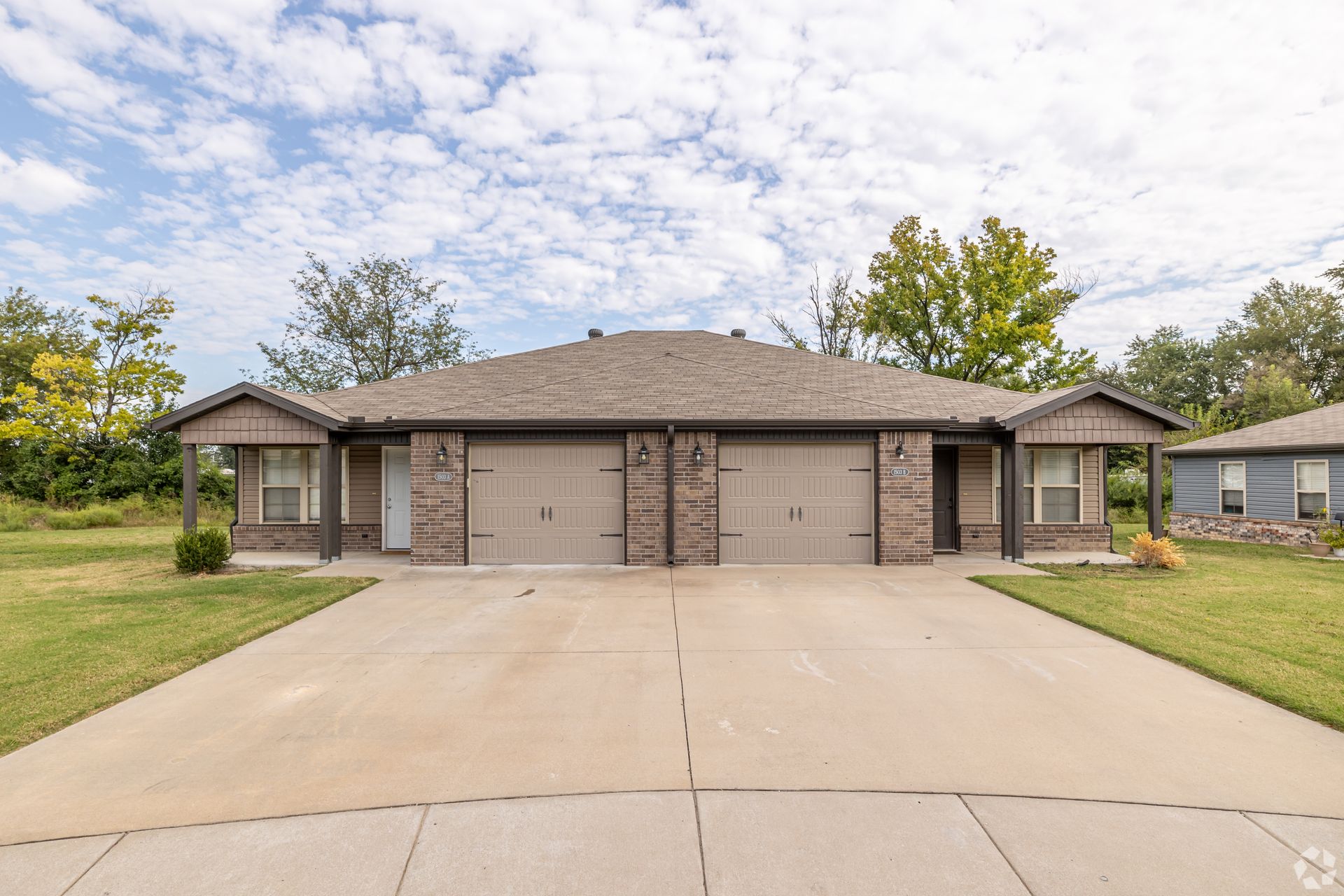 Siloam Springs Apartment: 1707 E Montclair Ave