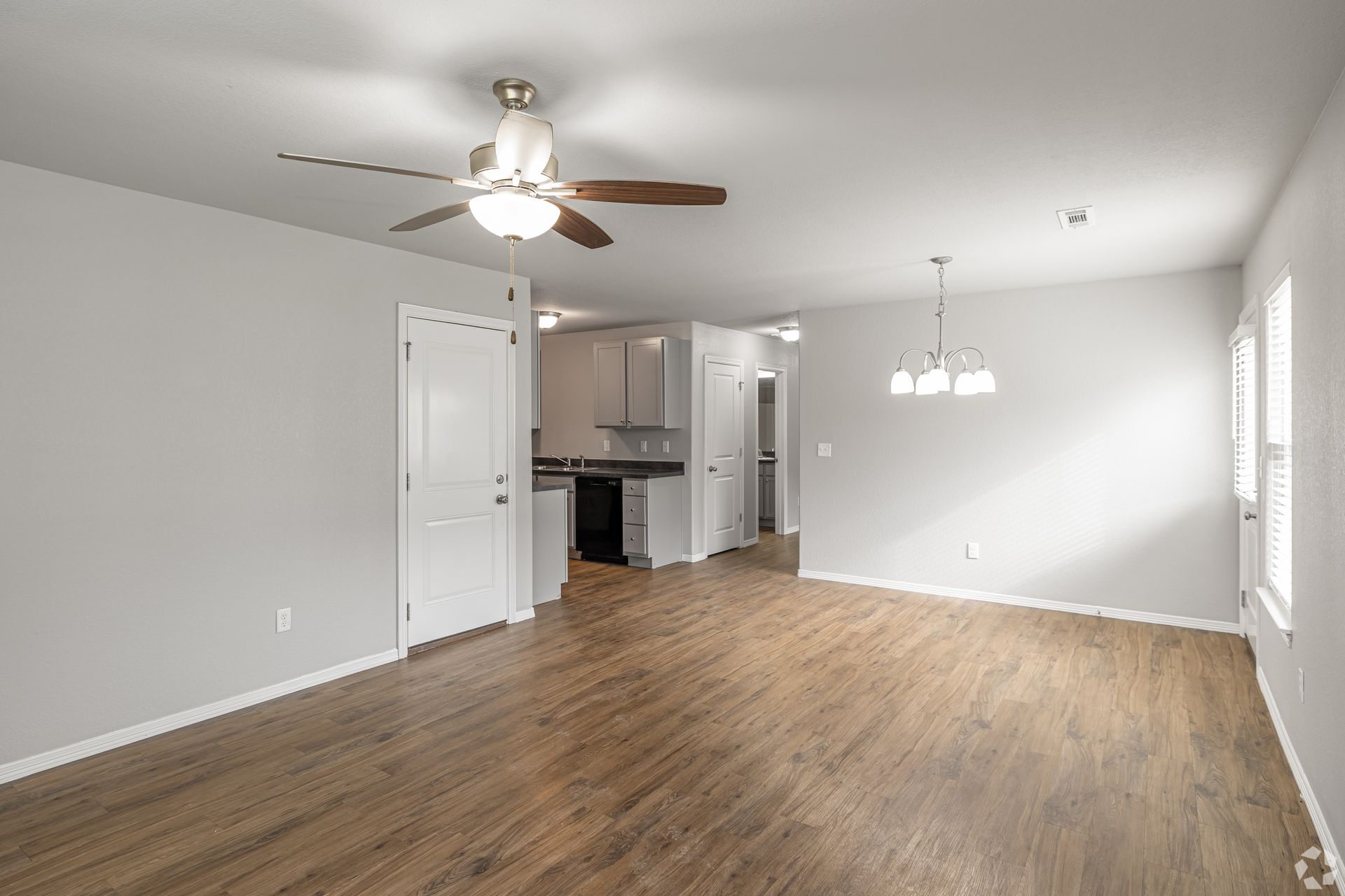 Montclair Court 3 of 12