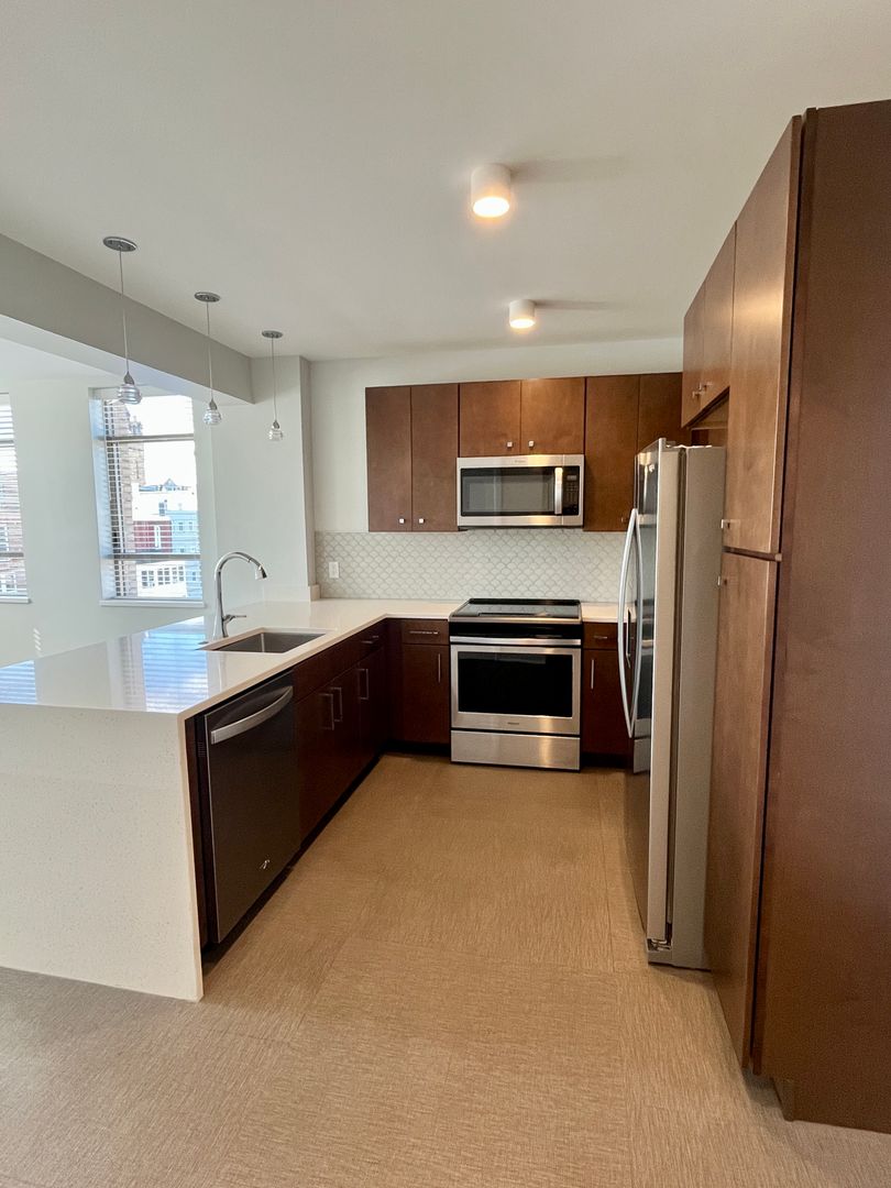 Lynchburg Apartment: 725 Church Street
