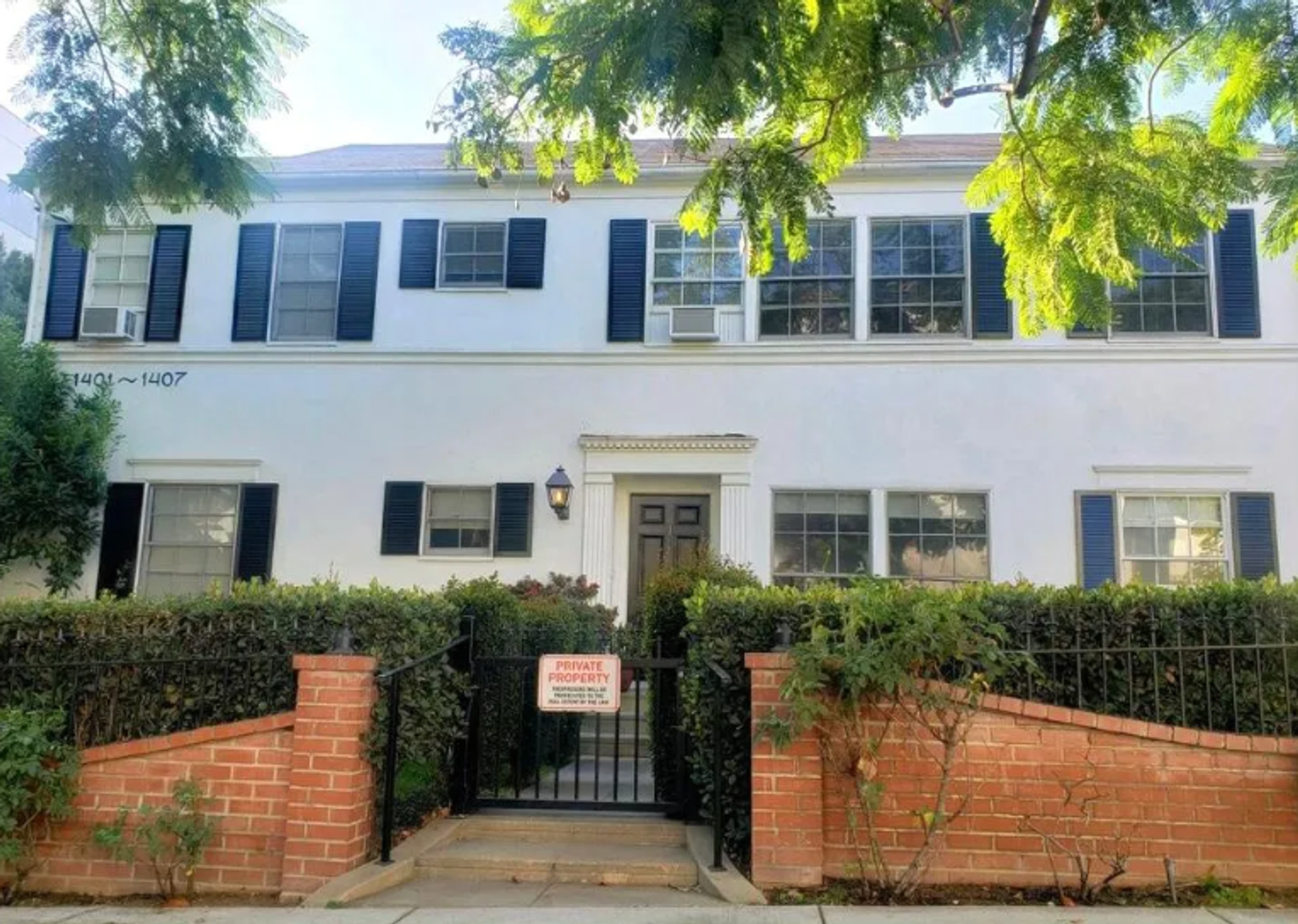 West Hollywood Apartment: 1401 Havenhurst Dr.