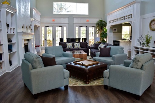 Barrington Park Condos - 2/2 on 1st Floor available July! – photo 1