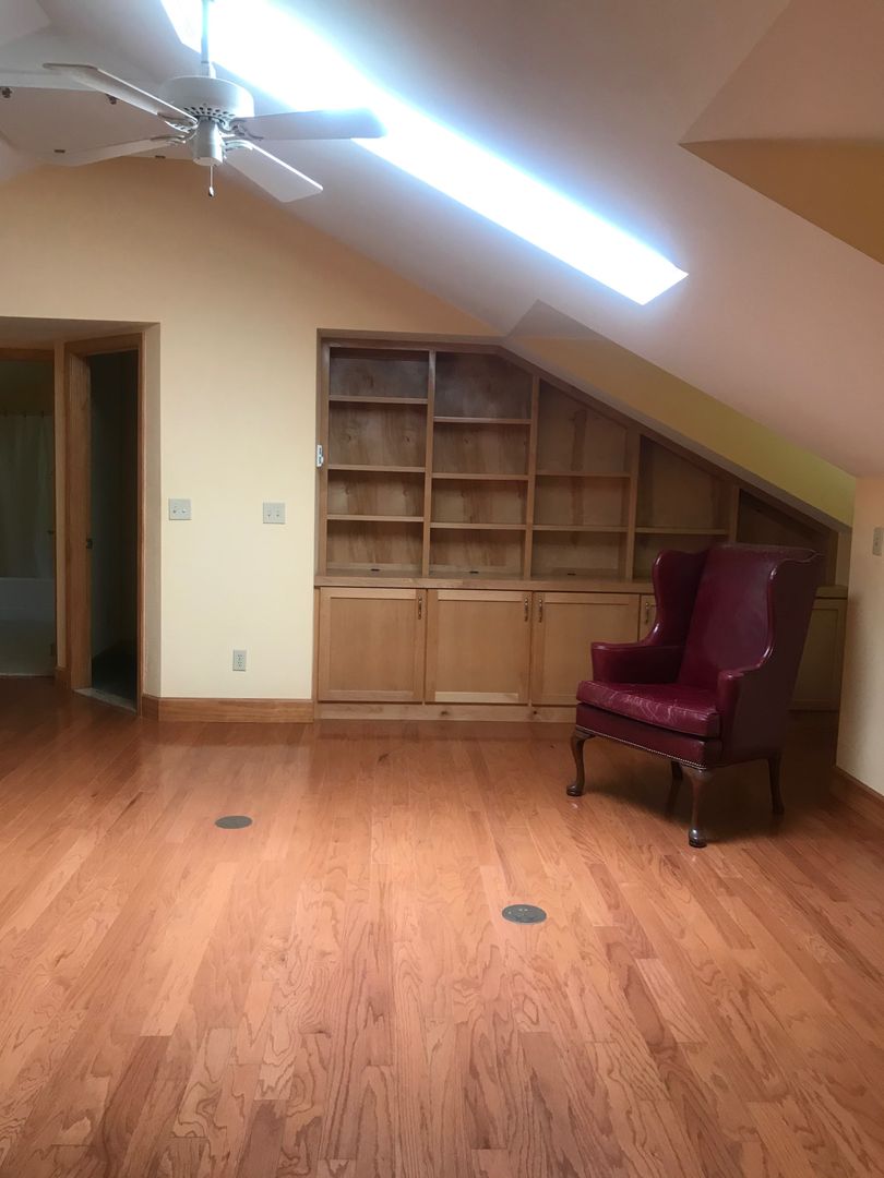 Mokelumne Hill Apartment: 8740 E. Center Street