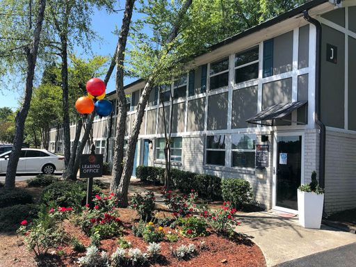 FREE RENT + PRICE DROP