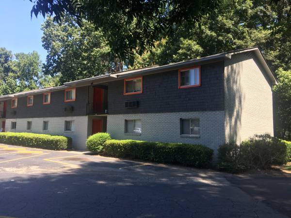 Marietta Apartment: 218 Walthall Avenue SE