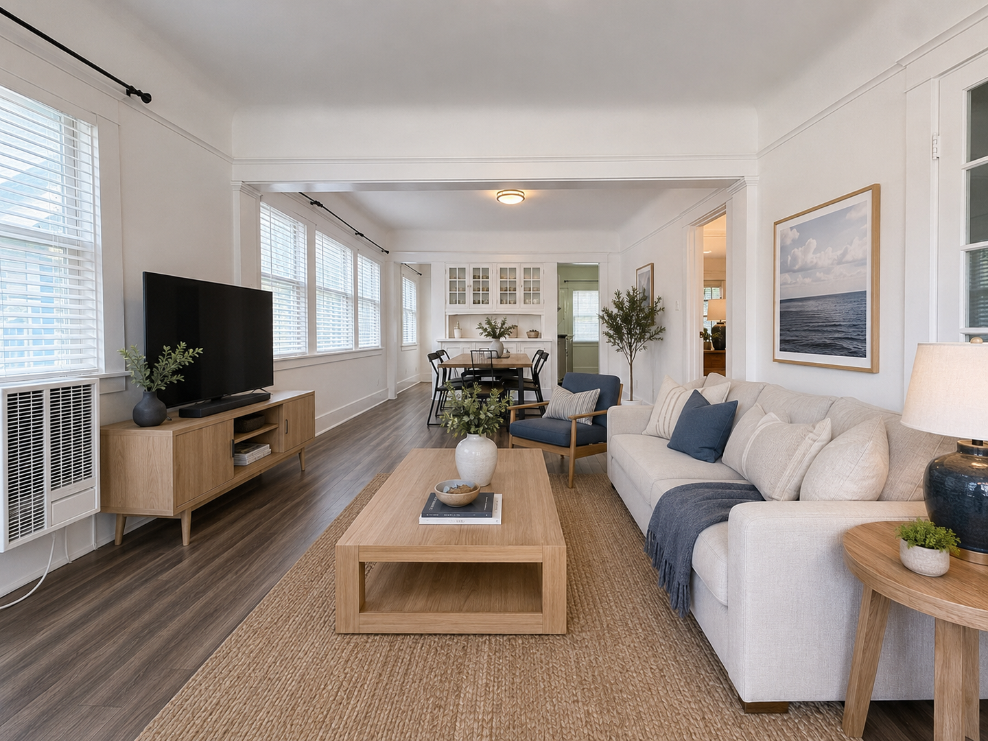 Long Beach Apartment: 1027 E 2nd Street