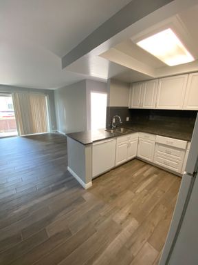 REMODELED 2Bd/1Ba Condo w/ Patio! – photo 1