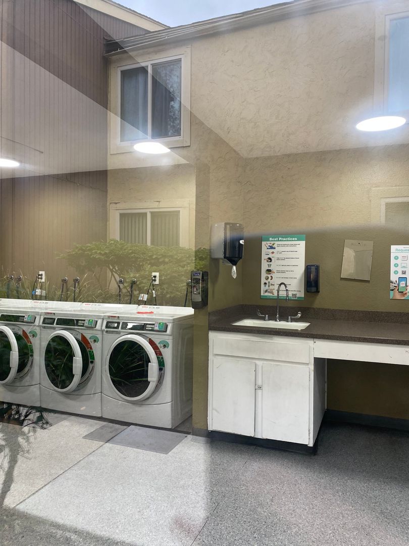 San Diego House: 6052 Rancho Mission Rd. Unit 400