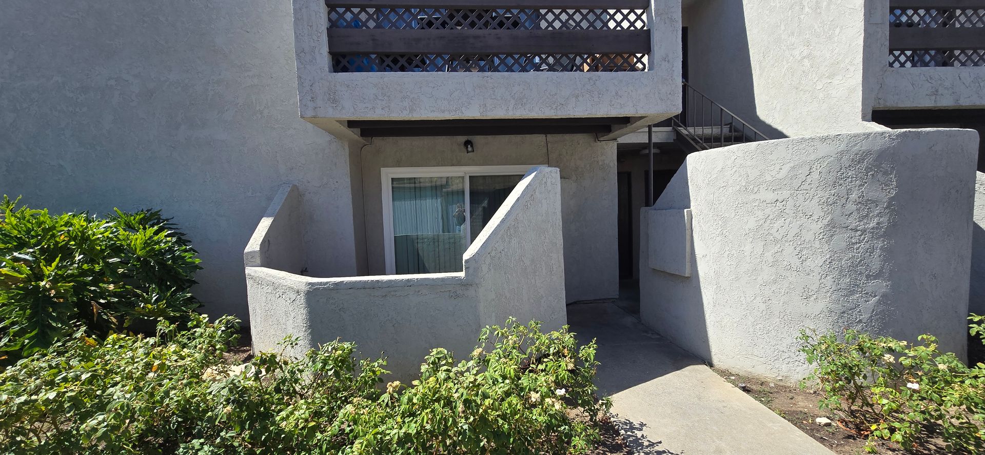 Highland Condo: 2266 Denair Ave #113