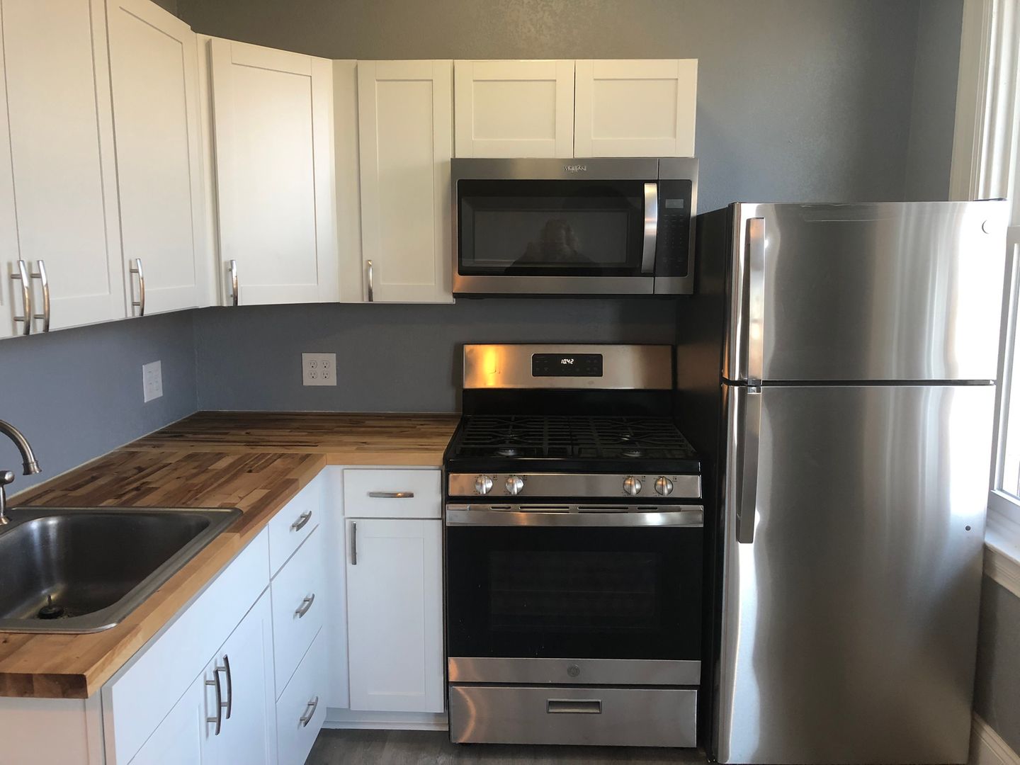 Pittsburgh Apartment: 121 Cohassett St