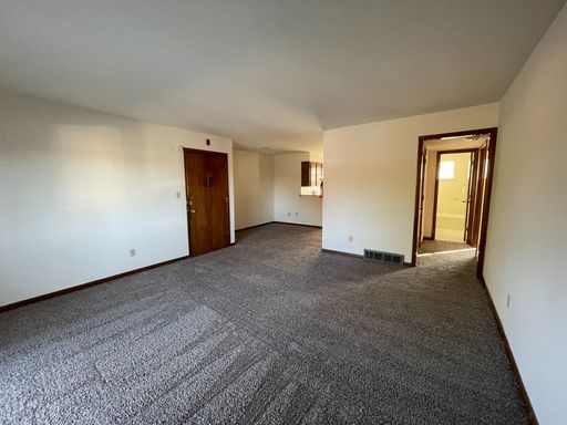 2 Bedroom Apartment across from Library – photo 1
