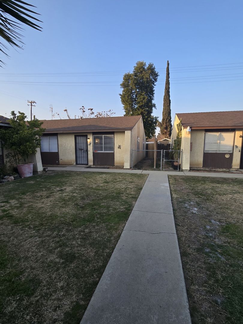 Bakersfield Apartment: 710 N. Chester Ave.