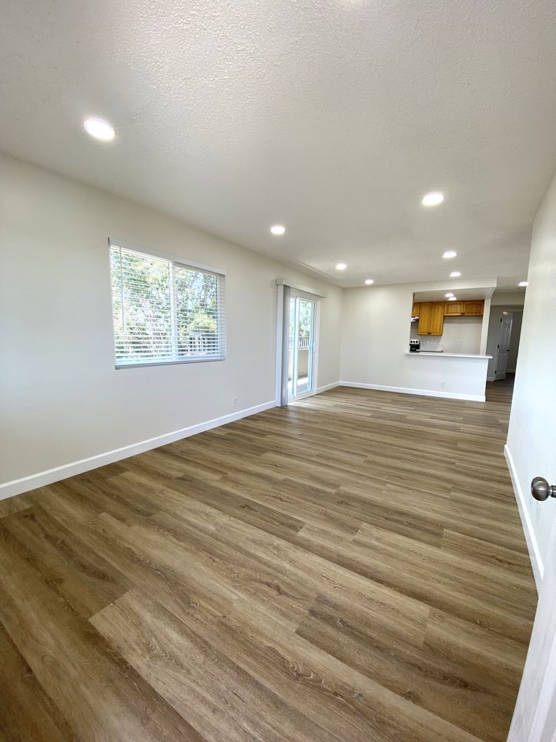 Buena Park Apartment: 6001 Fullerton Avenue