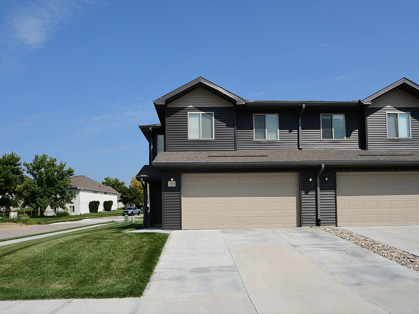 Omaha Townhome: 17078 Hawthorne Ave