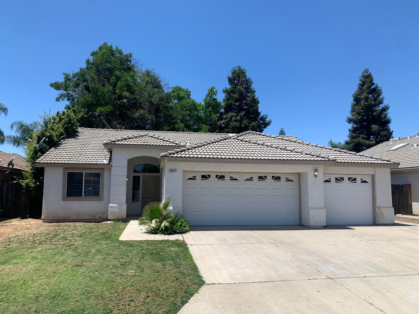 Fresno House: 8651 N. Woodrow Ave