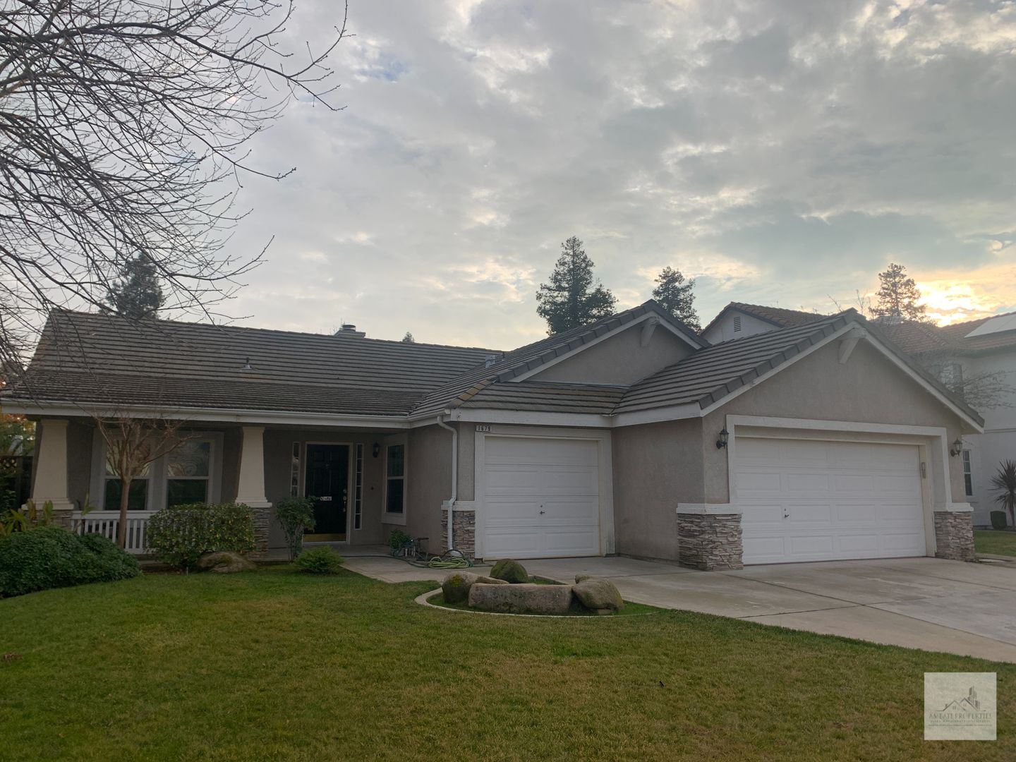 Fresno House: 1679 E. La Quinta Dr.