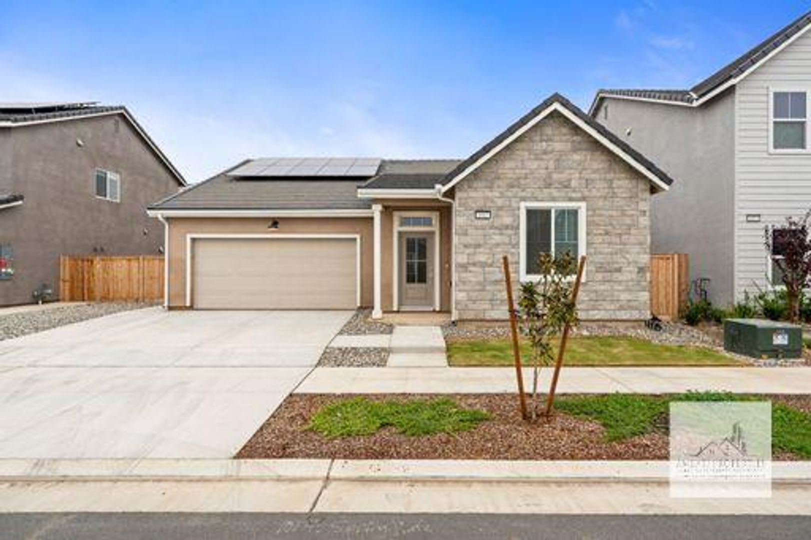 Clovis House: 1017 Springtime Ave