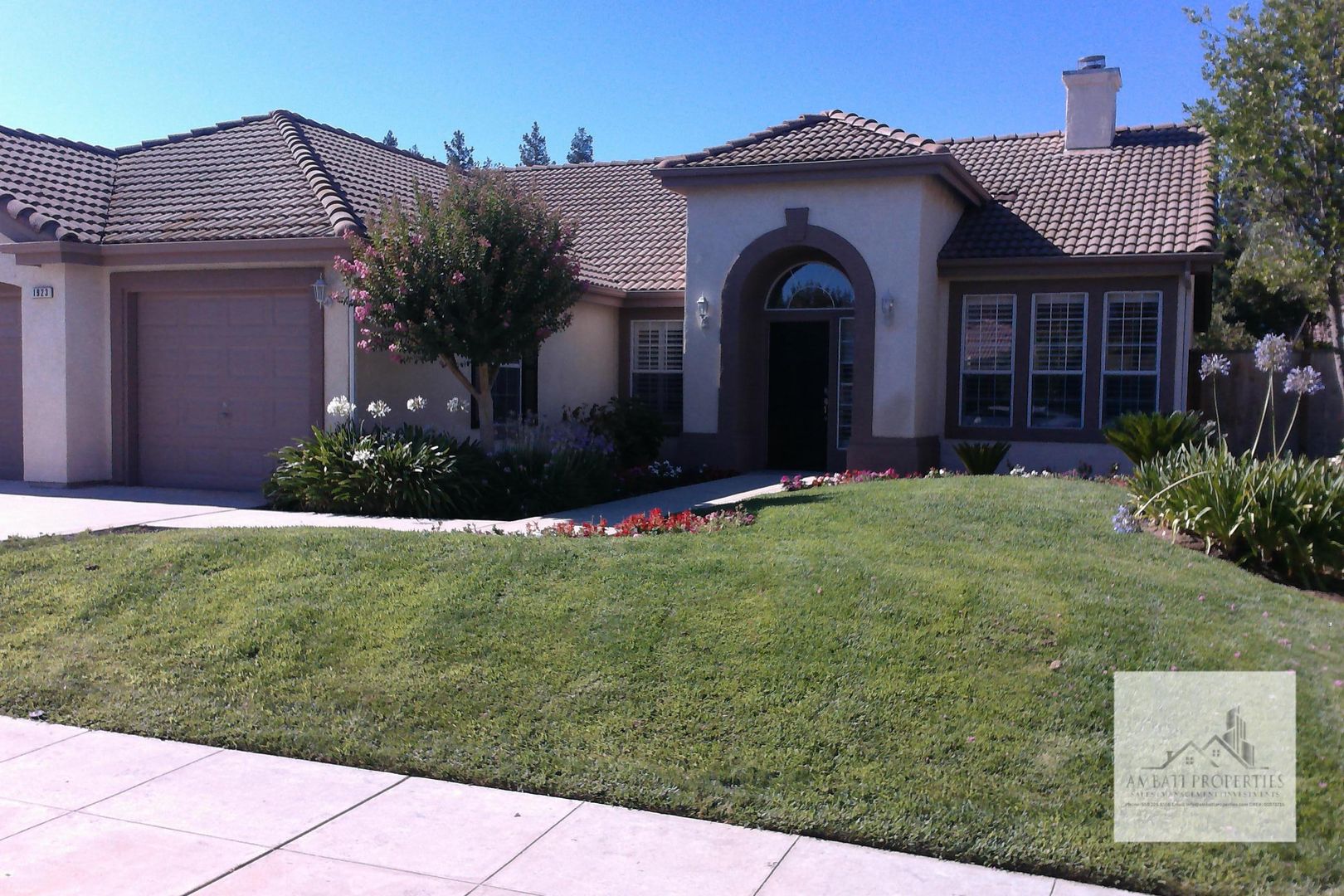 Fresno House: 1923 E. Desert Island Dr.