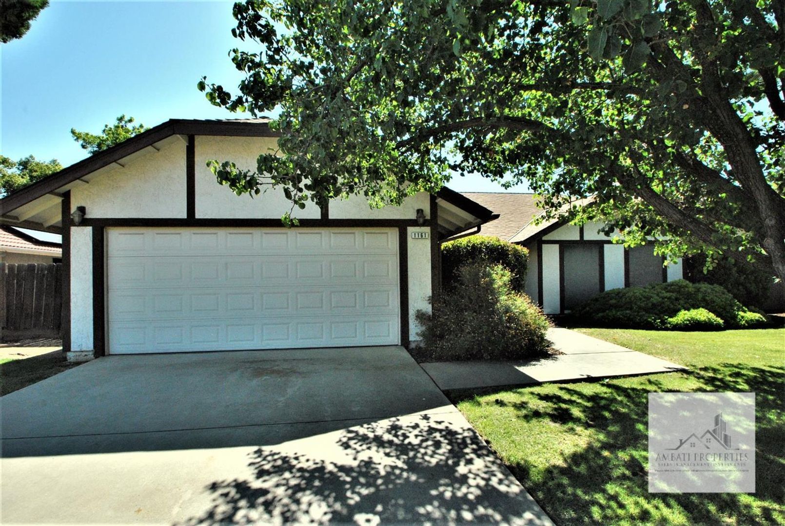 Clovis House: 1161 Filbert Ave