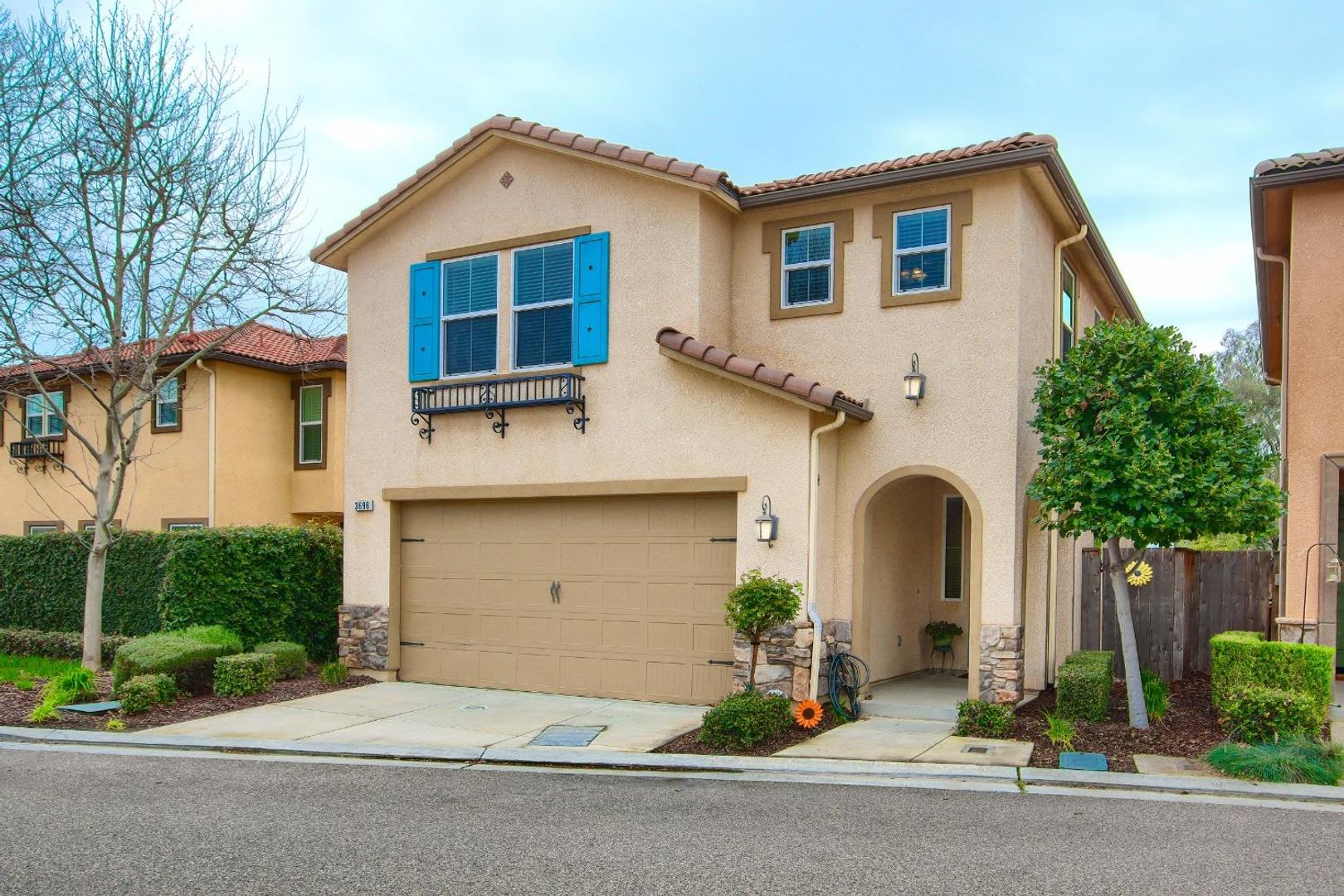 Clovis House: 3696 Richmond Ave