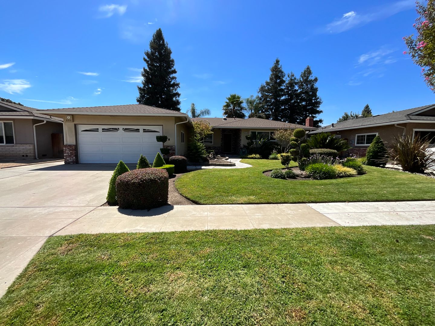 Fresno House: 2267 E. Warner Ave