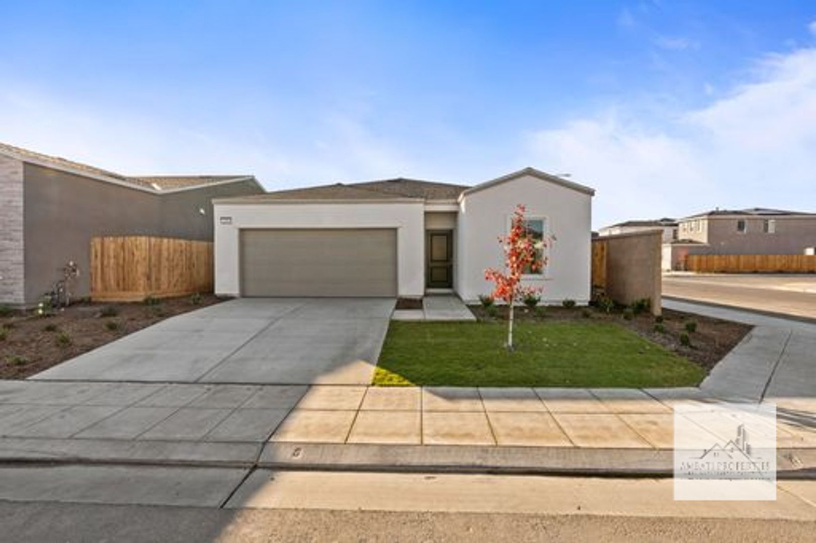 Fresno House: 2851 N. Janice Ave