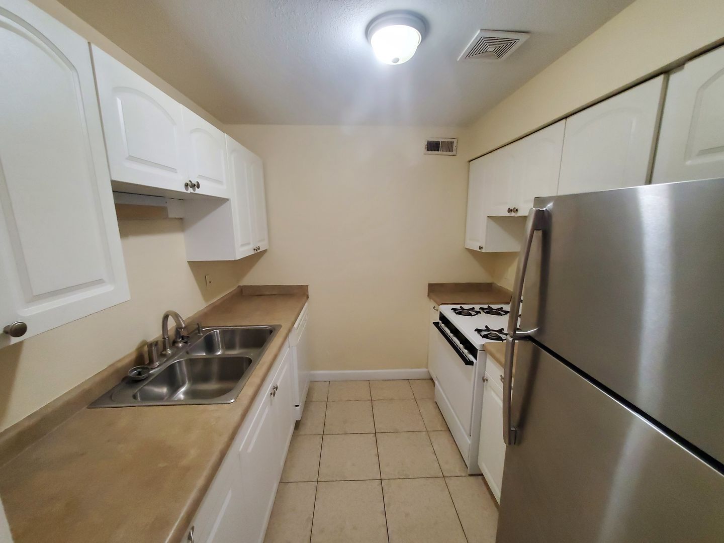 Rantoul Apartment: 1505 Hobson Drive