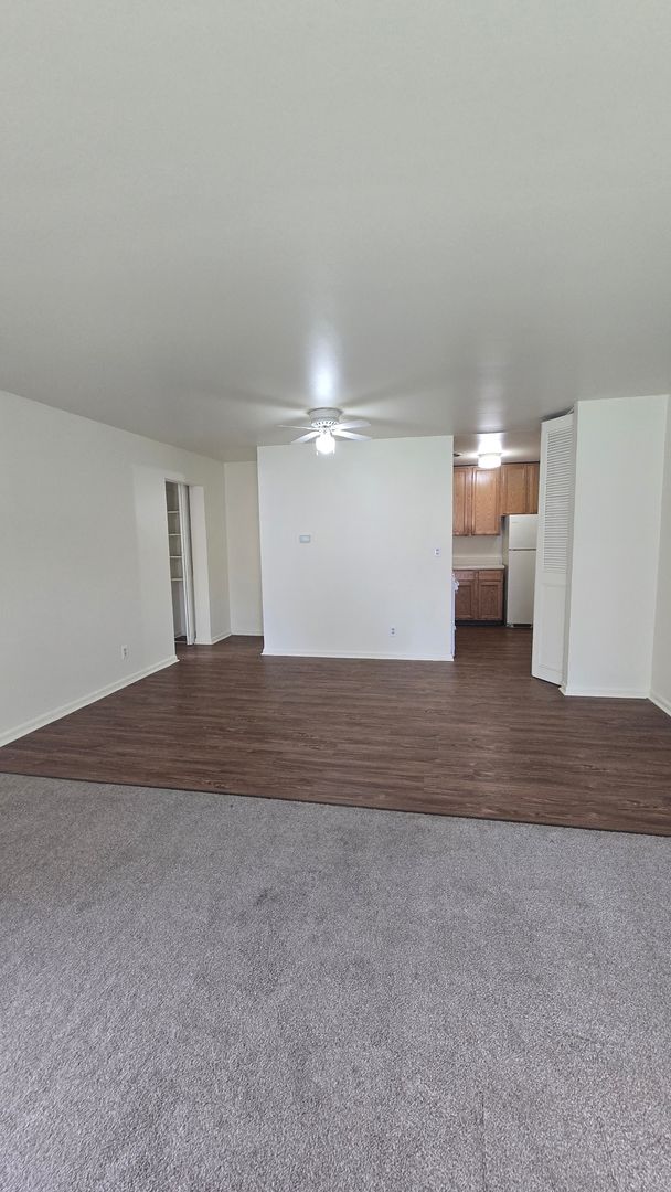 Rockford Apartment: 444 Gramercy Drive