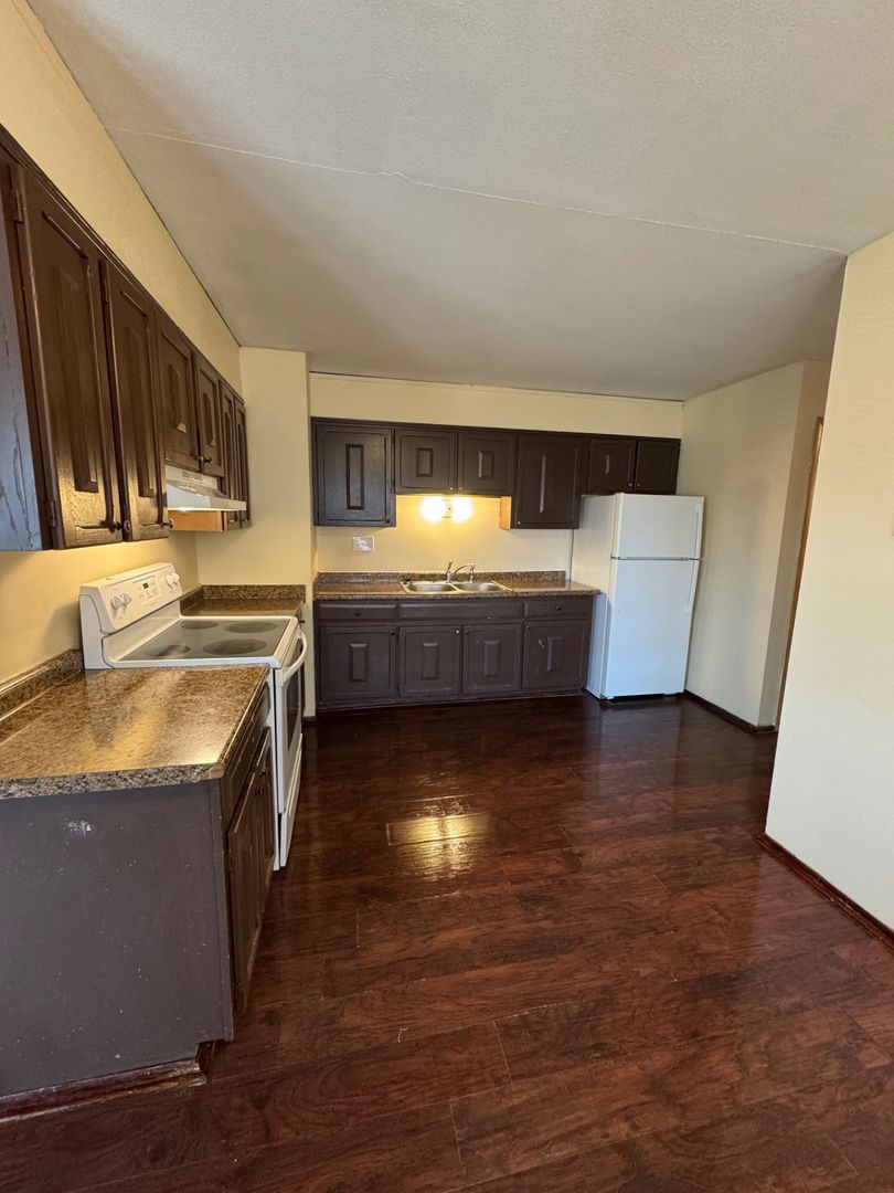 Rockford Apartment: 3311 Sun Valley Terrace