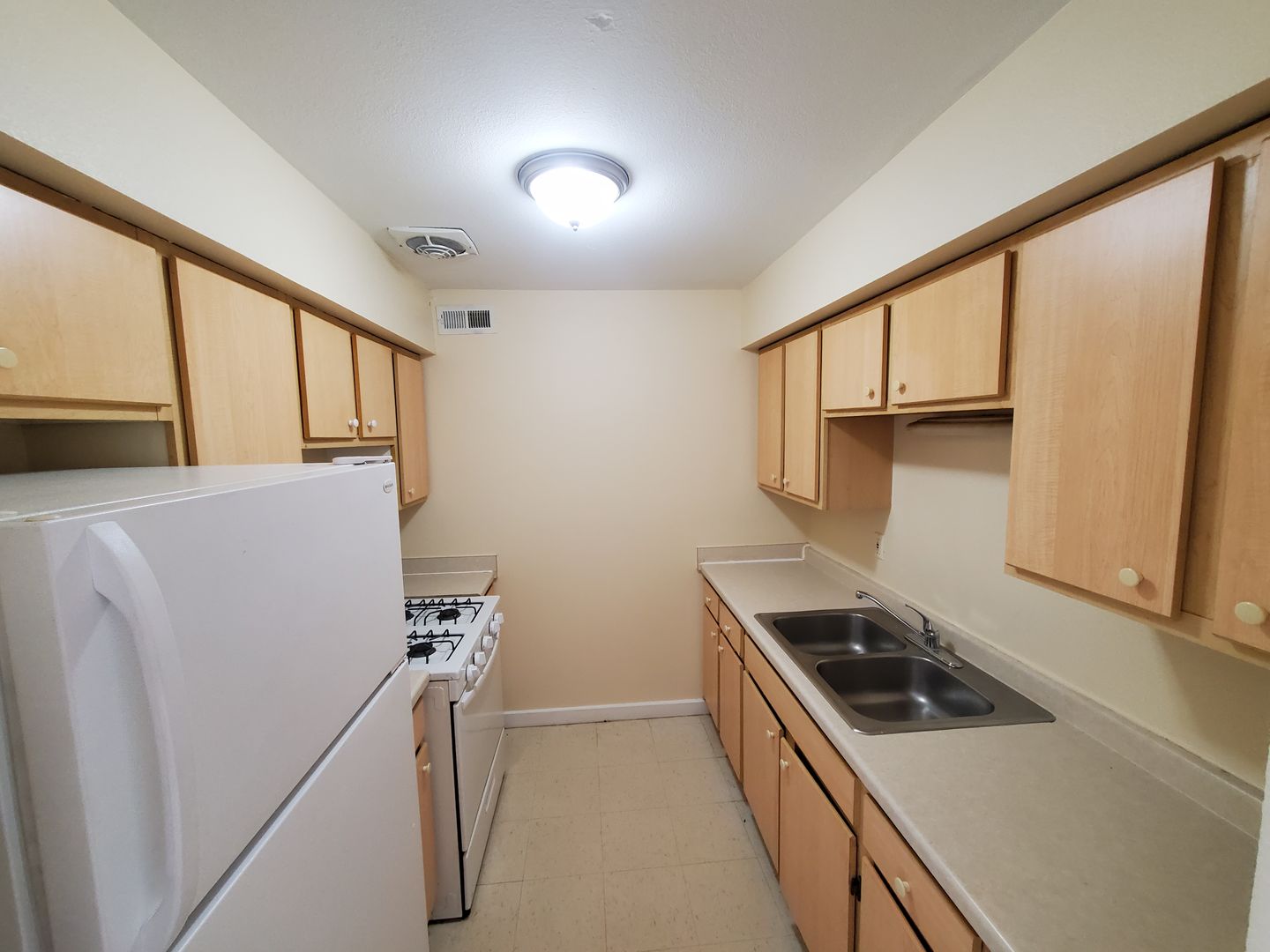 Rantoul Apartment: 1505 Hobson Drive