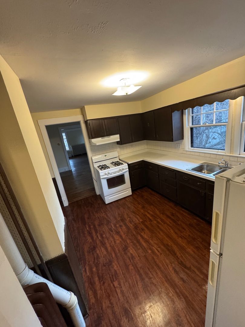 Rockford House: 815 Garfield Ave