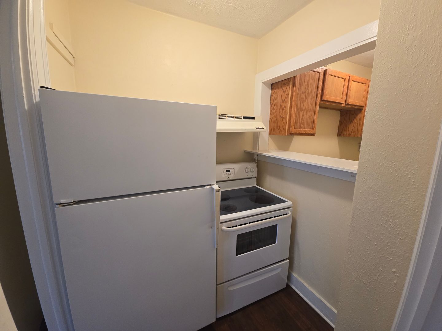 Rockford Apartment: 529 N Main St