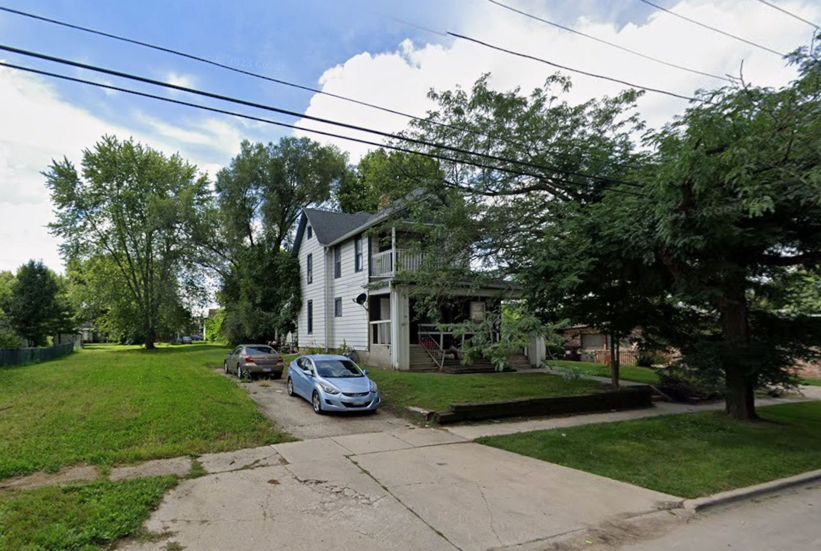 Rockford Apartment: 1119-1121 Crosby St