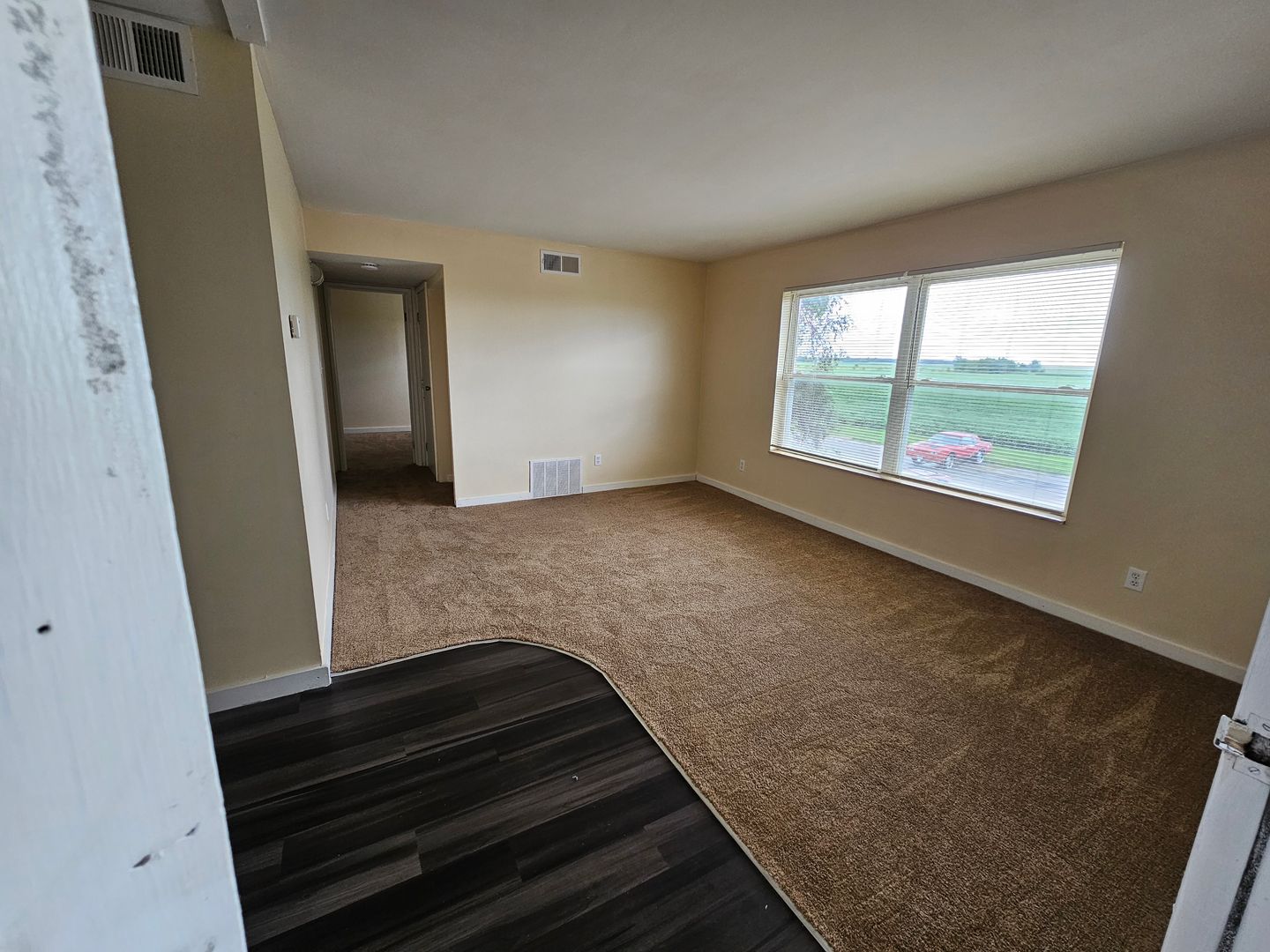 Rantoul Apartment: 1505 Hobson Drive