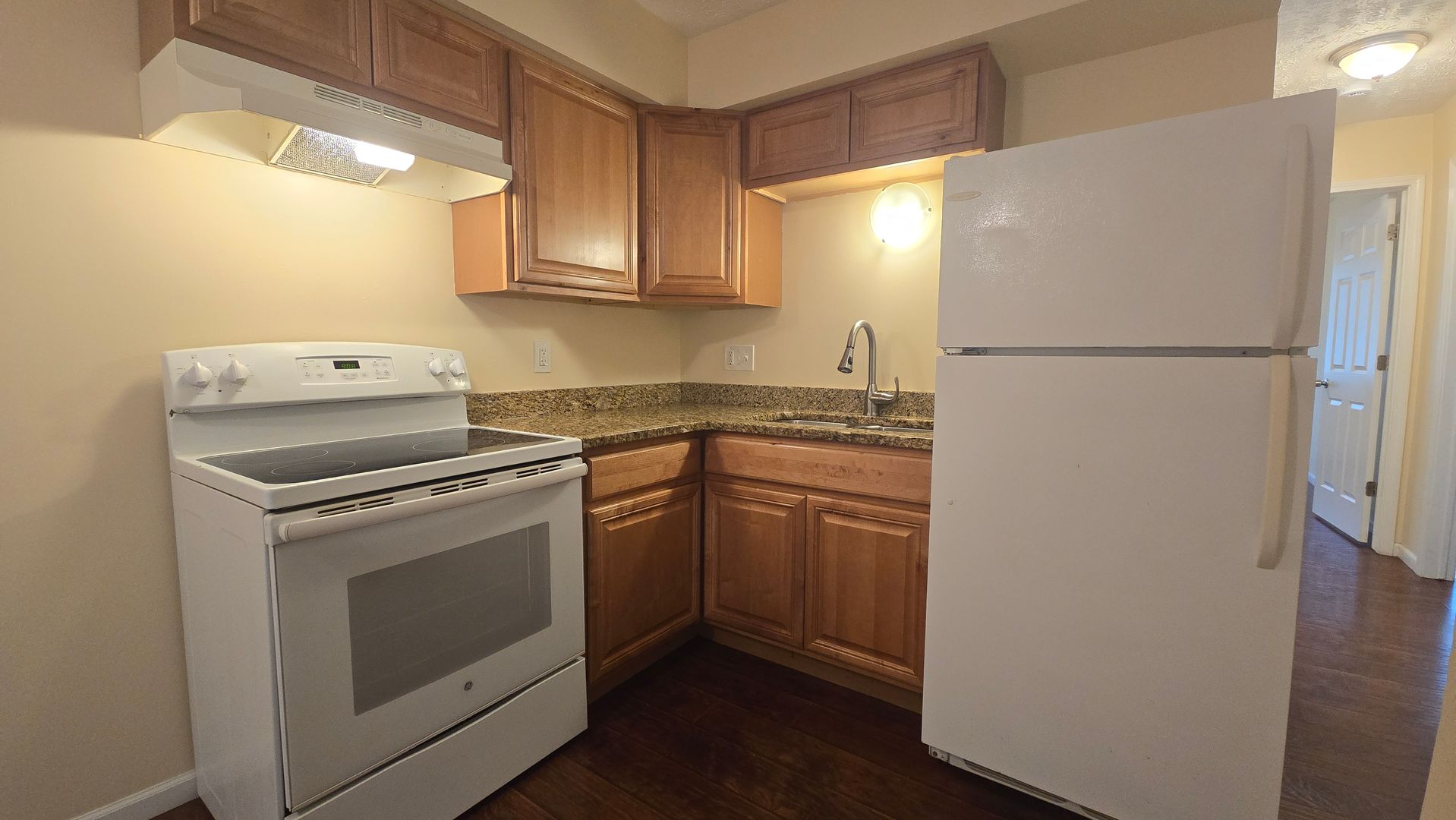 Rockford Apartment: 3120 Meriday Ln