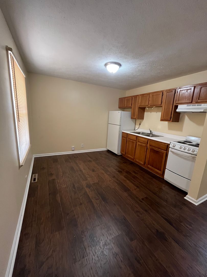 Rantoul Apartment: 603 S Maplewood Dr