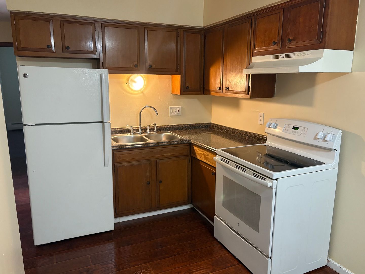 Rockford Apartment: 3124 Meriday Ln