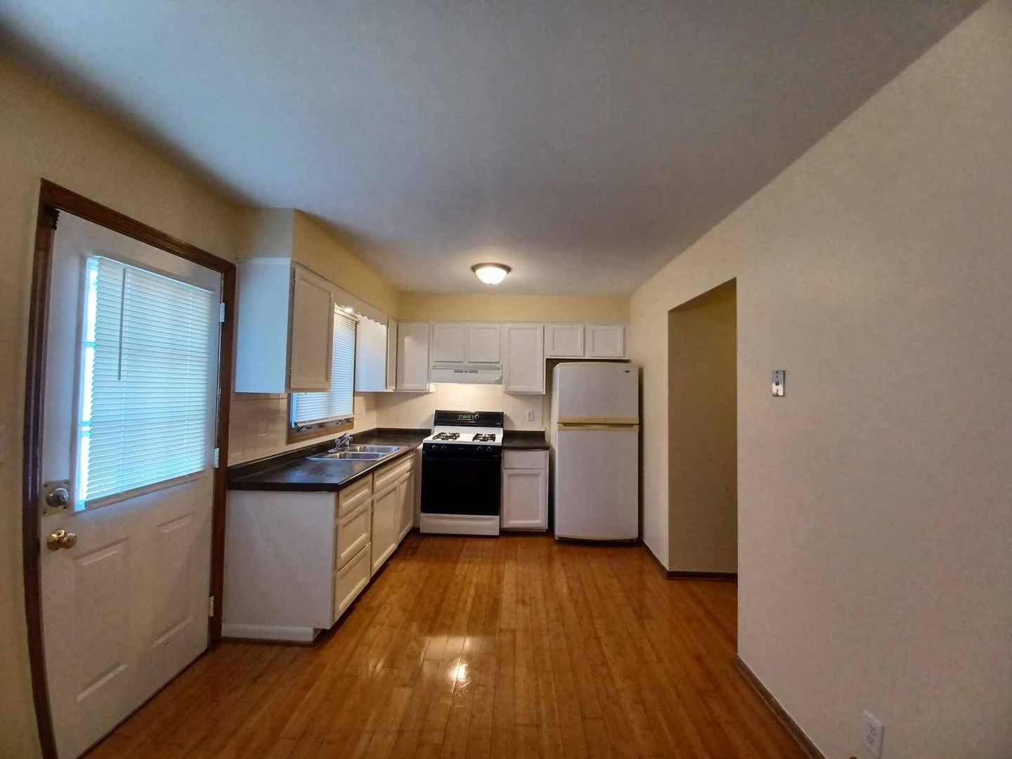 Rockford Apartment: 4523-4545 Apple Orchard