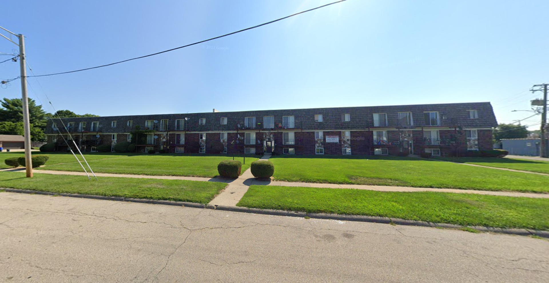 Rockford Apartment: 604 St Louis Ave