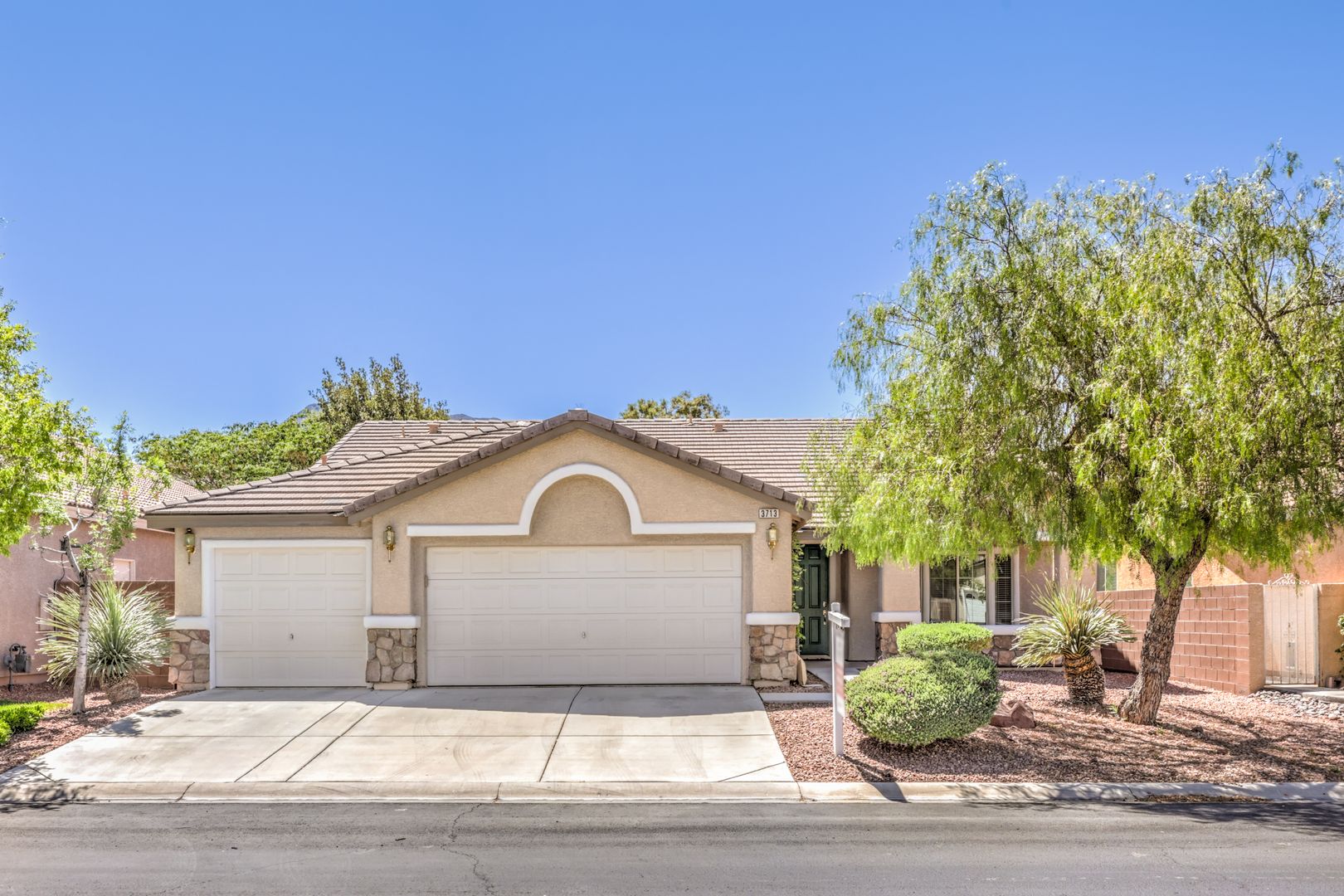 Las Vegas House: 3713 Spring Shadow Road