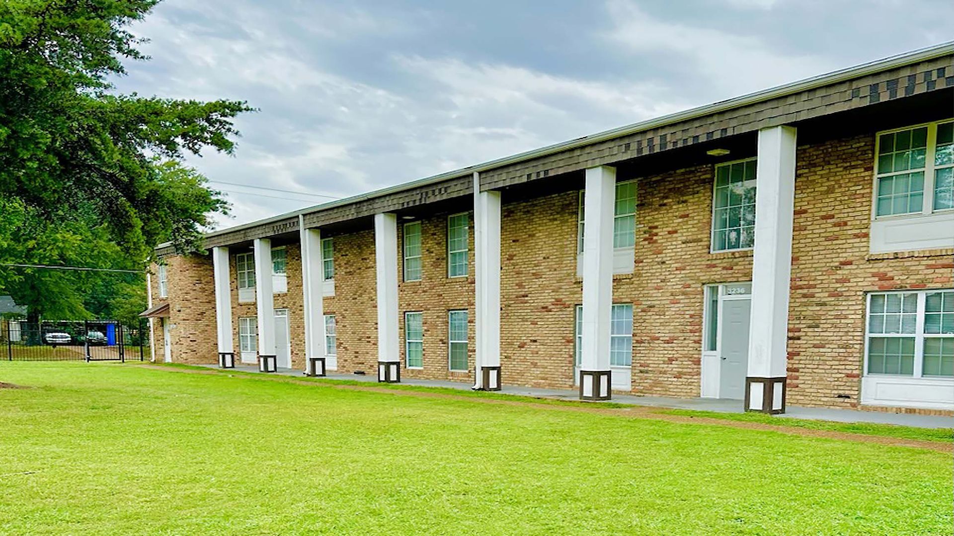 Memphis Apartment: 3236 Millington Rd