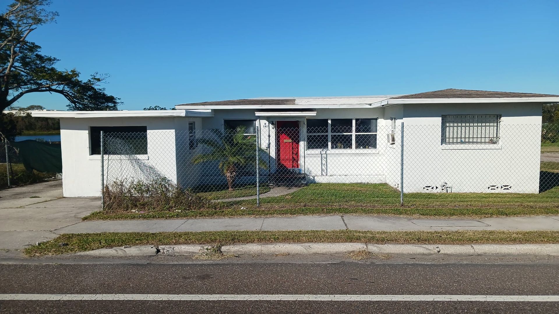 Orlando House: 1407 McCoy Rd