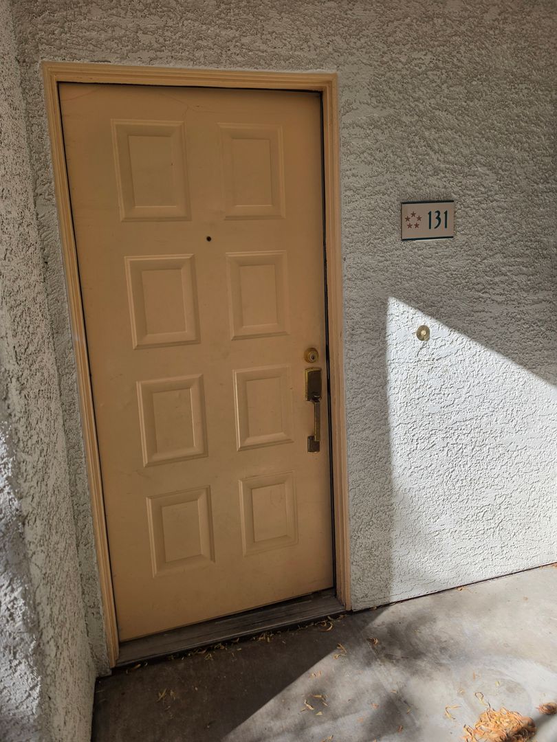 Las Vegas House: 8452 Boseck Dr.  #131