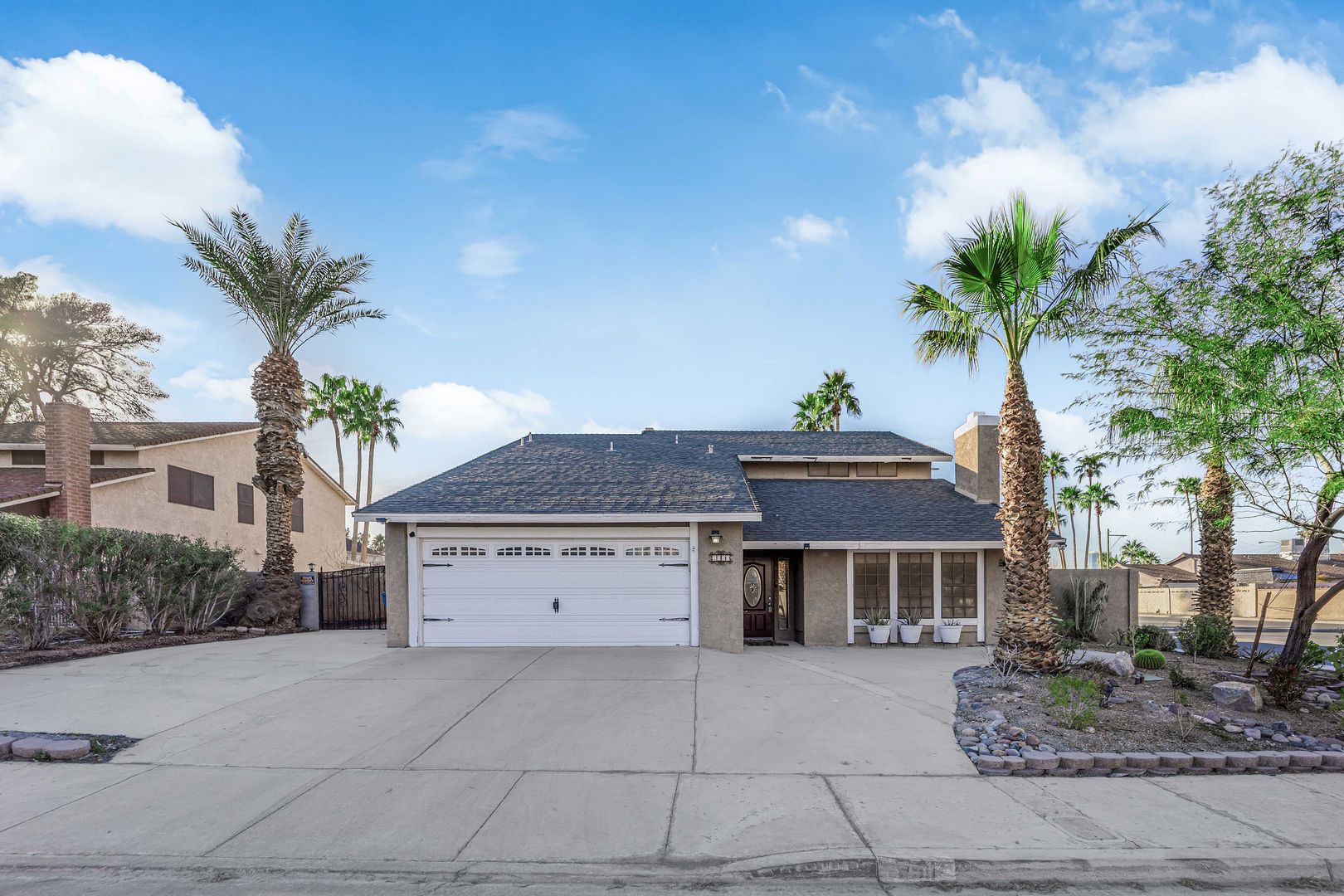 Las Vegas House: 3911 Mohigan Way