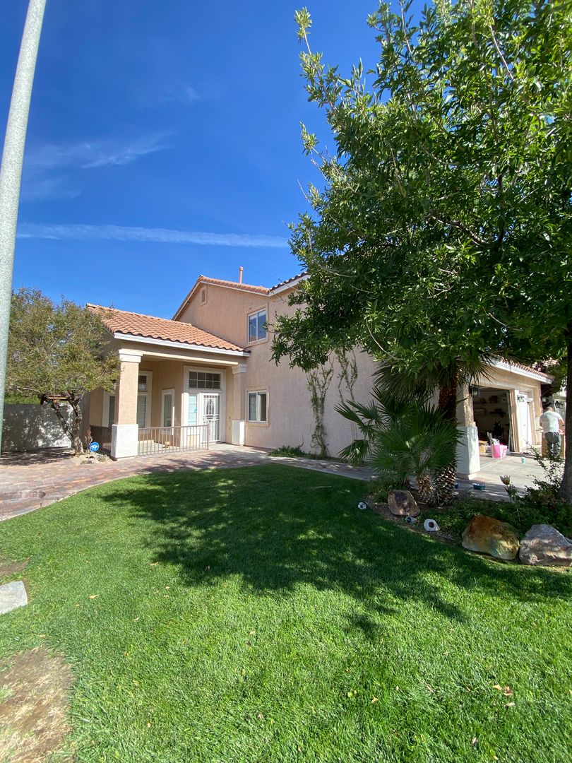 Henderson House: 277 Canyon Spirit dr