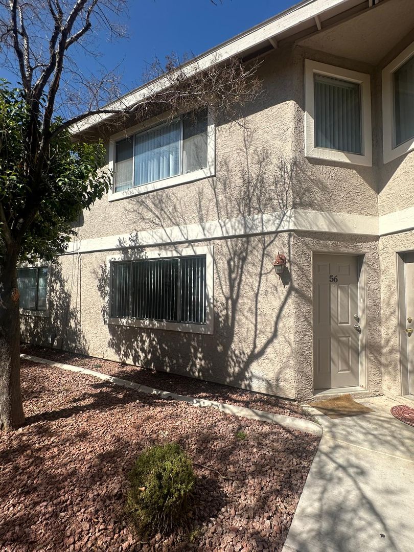 Las Vegas Townhome: 100 S Crestline Drive #56