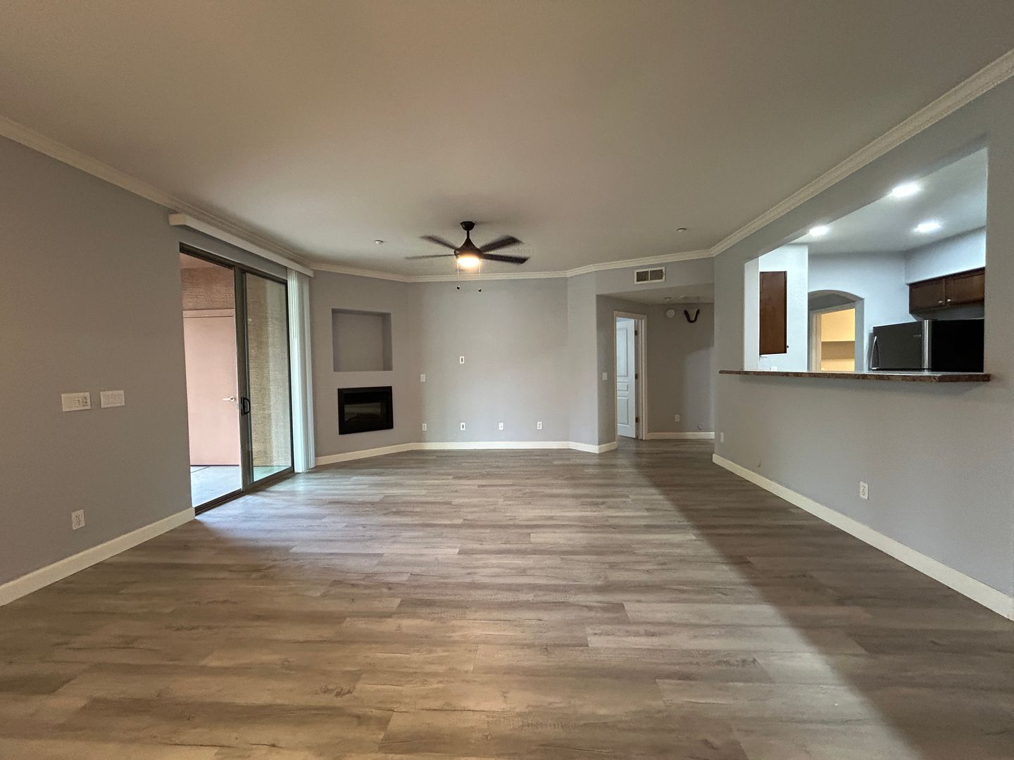 Chandler House: 955 E. Knox Rd #153